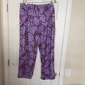 Purple Hello Kitty Print Lounge Pants, new, size XLPerfect and cute side pockets